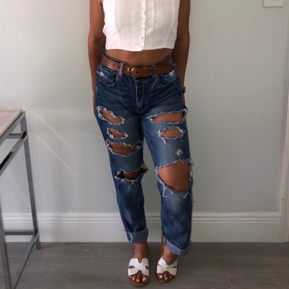 American Eagle Ripped Mom Jeans